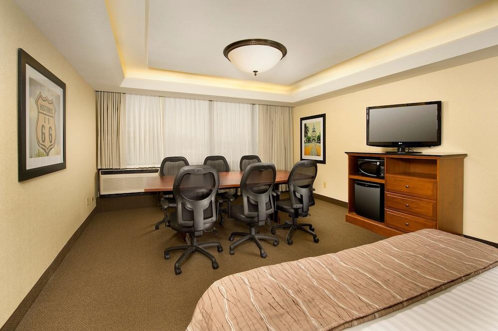 Drury Inn & Suites Springfield IL photo 17