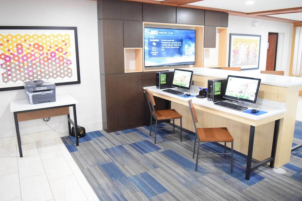 Holiday Inn Express Hotel & Suites West I 10 by IHG photo 56