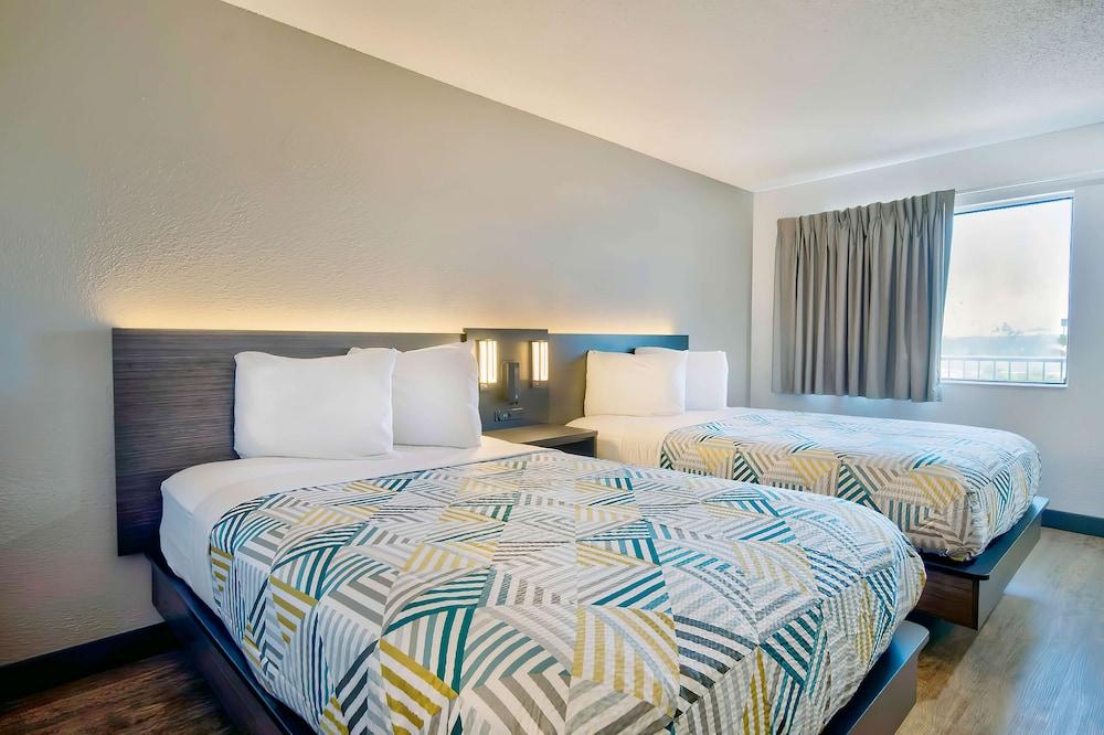 Motel 6 Vallejo, CA - Six Flags West photo 16
