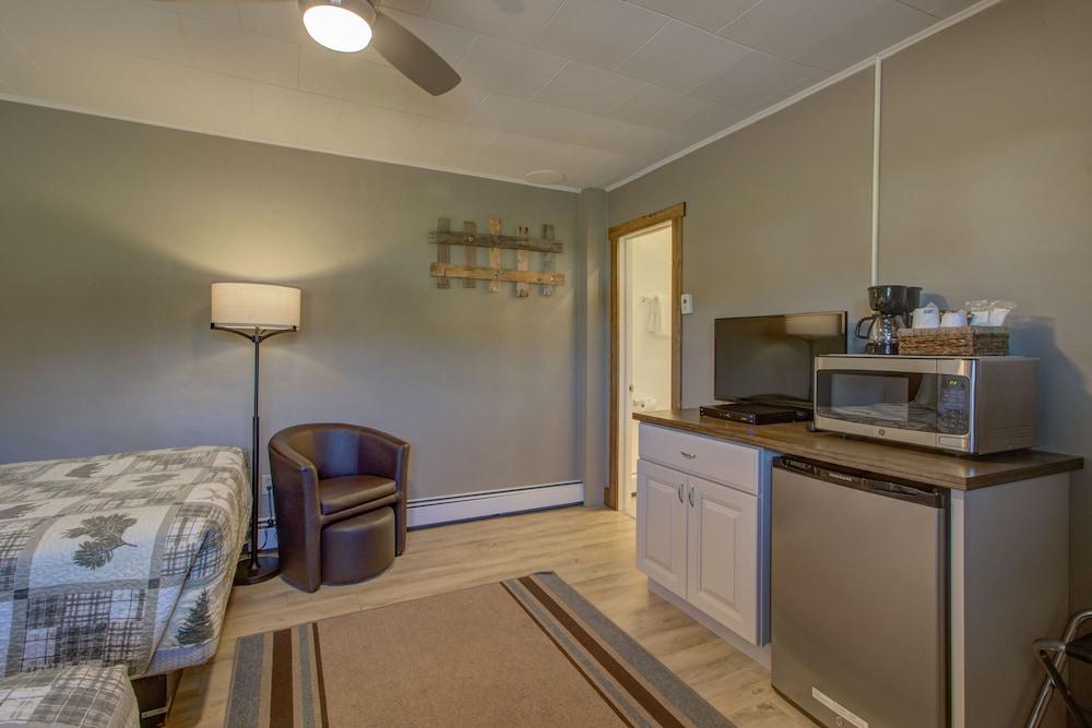 The Lodges of Oak Creek photo 30