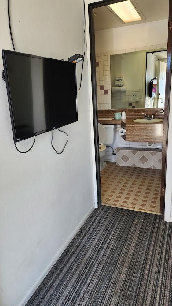 Golden Arrow Motel photo 2