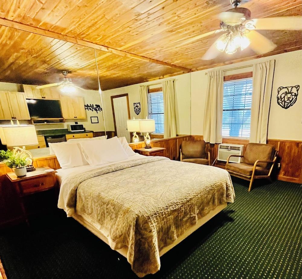 Bear Inn Retreat photo 26