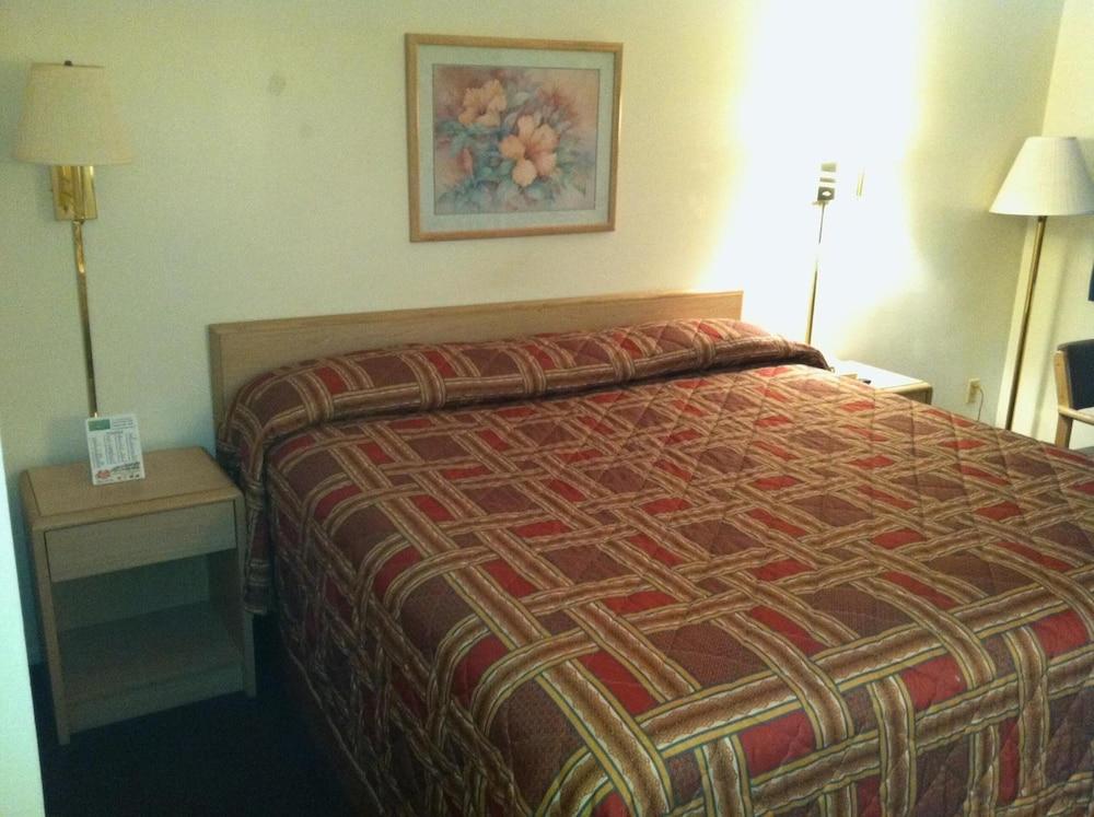 Heritage Inn photo 12
