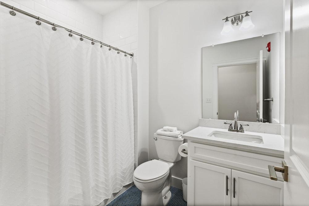 Seaport Oasis photo 20