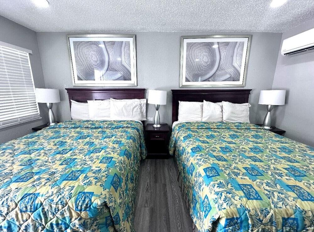 Lemon Bay Motel photo 4