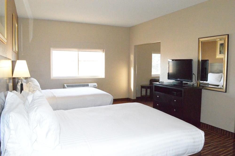 First Choice Inns at the Swell photo 8
