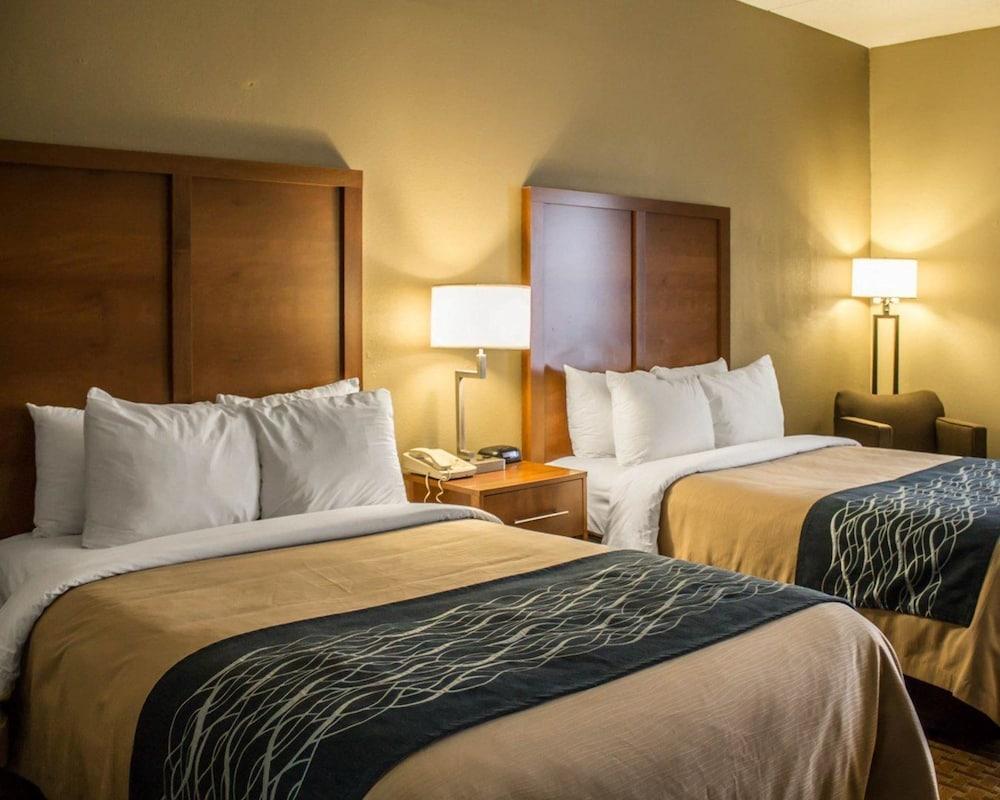 Quality Inn Akron South photo 18