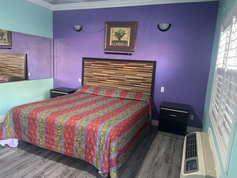 Economy Inn photo 7