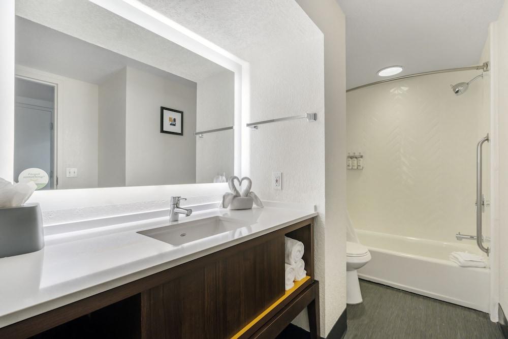 Holiday Inn Orlando International Dr-ICON by IHG photo 28