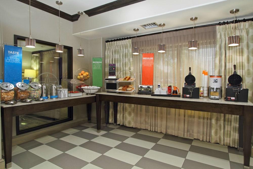 Hampton Inn Austin/Airport Area South photo 16