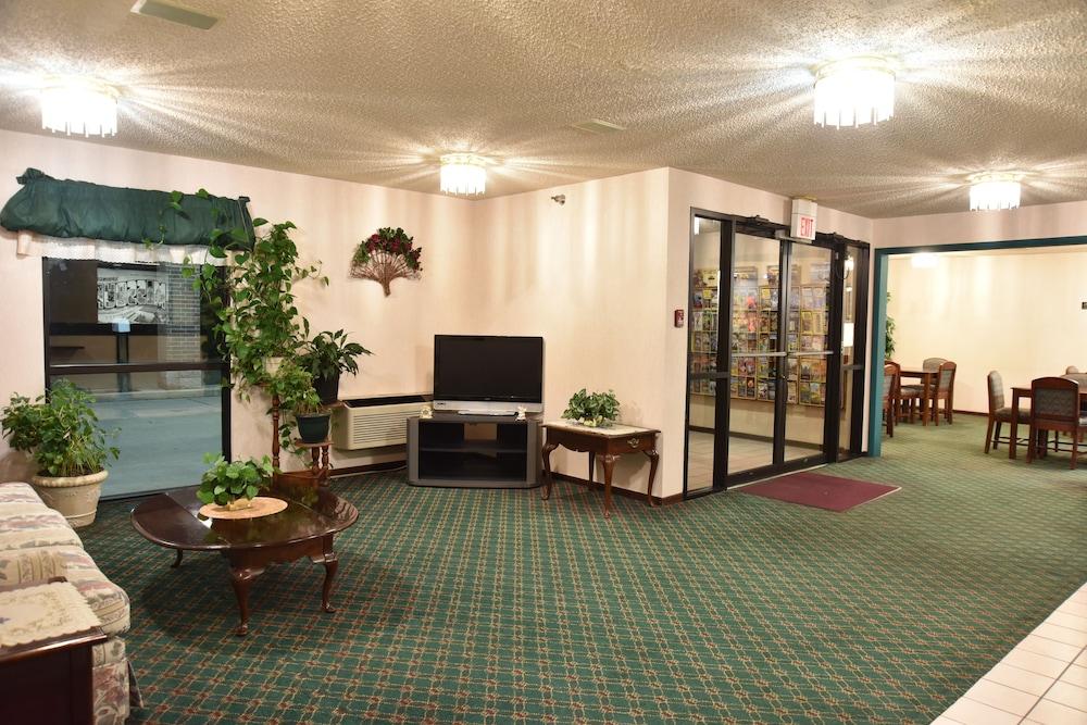 Super 8 by Wyndham Springfield/Battlefield photo 18