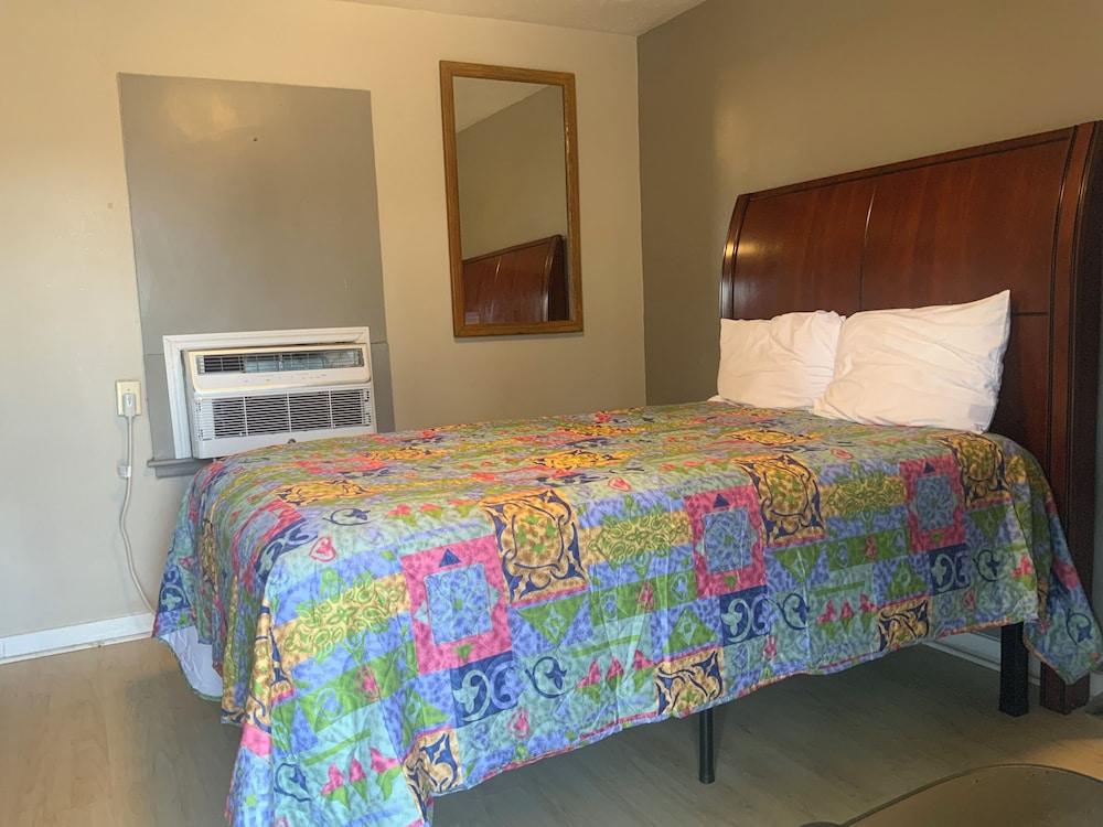 Red hill motel photo 5