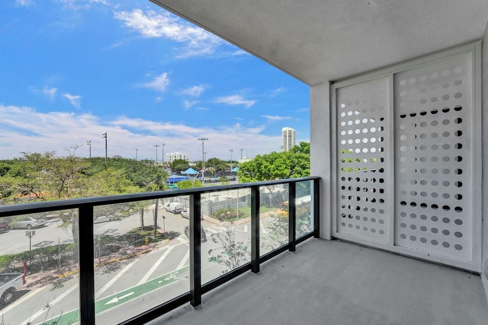72 Park - Miami Beach by Nomada photo 79