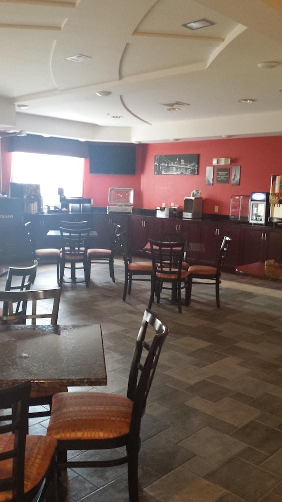 Paradise Inn & Suites photo 33