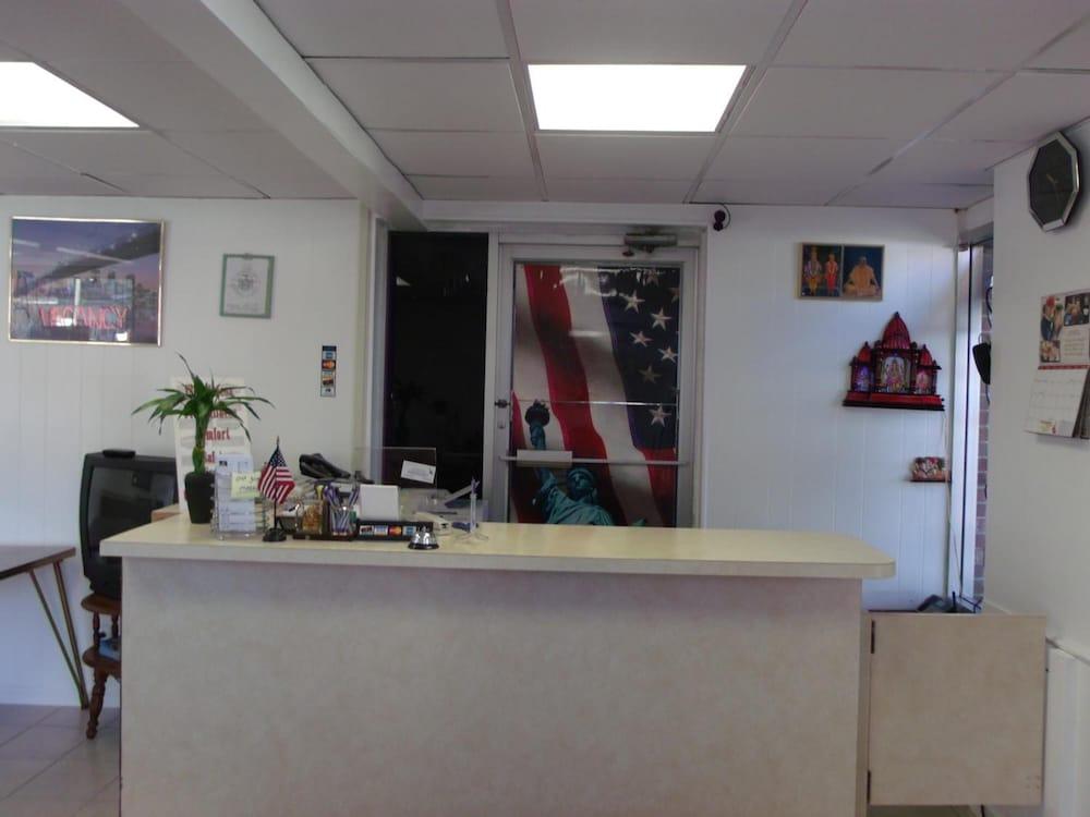 Inn Towne Motel photo 2
