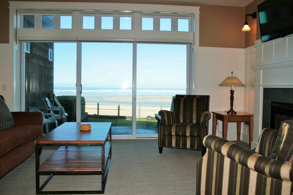 The Waves/The Argonauta Inn/The White Heron Lodge photo 16