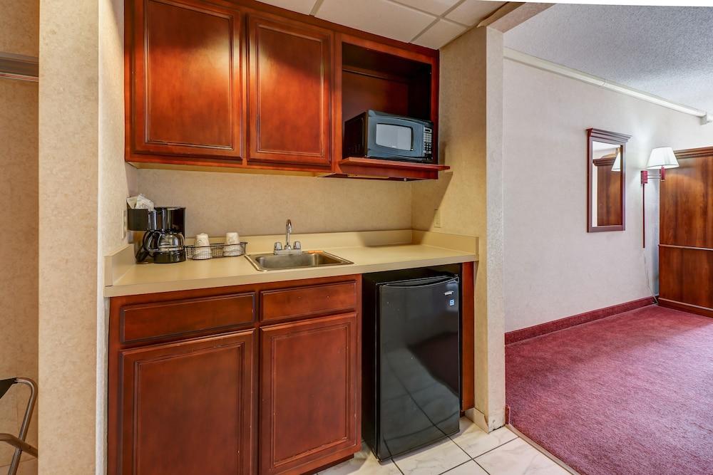 Ocean 1 Hotel and Suites photo 18
