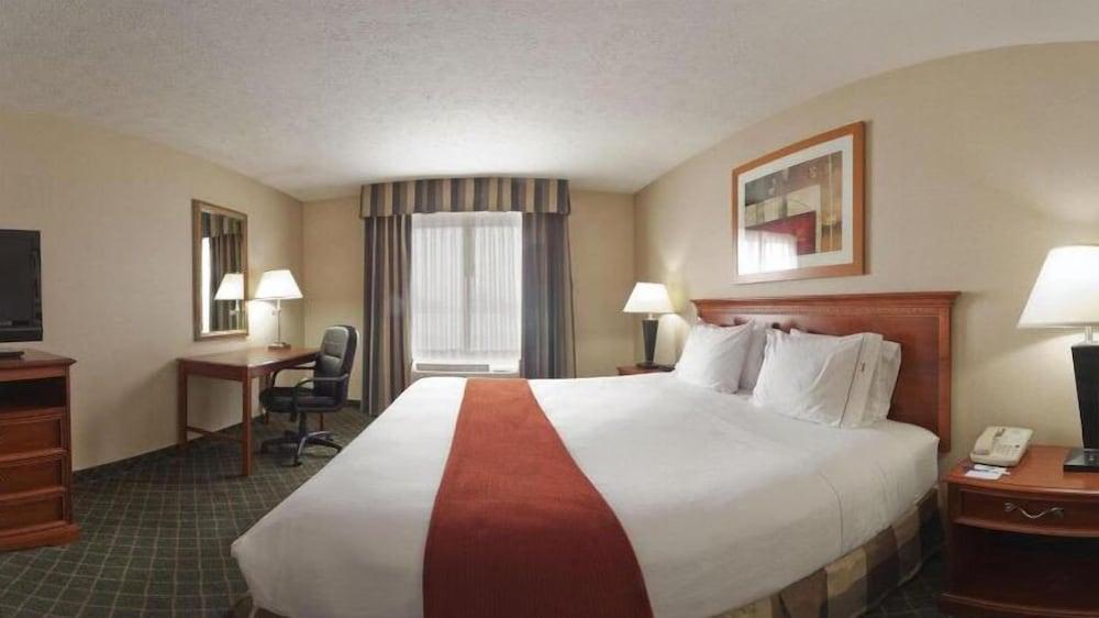 Holiday Inn Express & Suites Kent - University Area by IHG photo 16