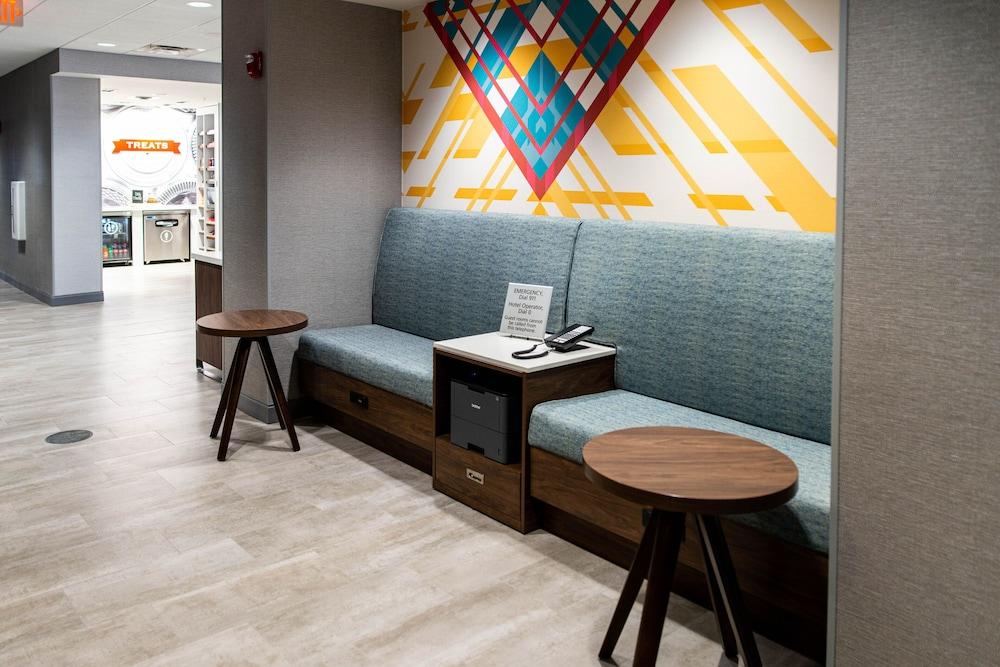 Hampton Inn Paris photo 63