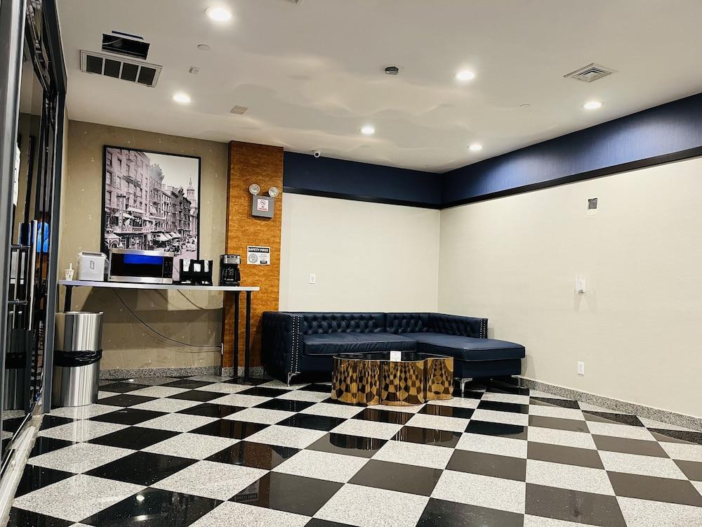 Hotel Key LaGuardia Airport photo 5