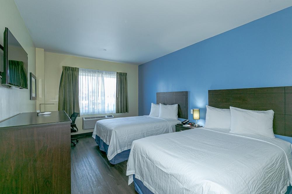 Ozone Inn & Suites photo 15