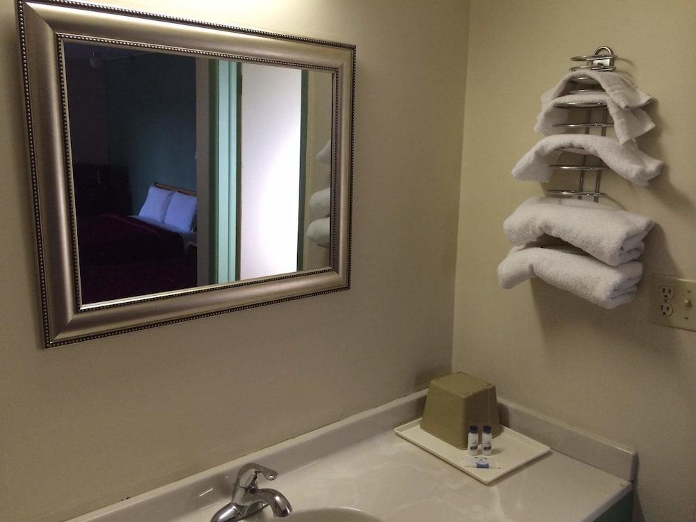 Super 7 Motel Sedalia photo 31