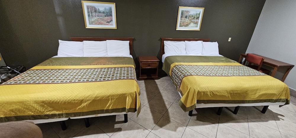 Texas Inn and Suites RGV photo 24
