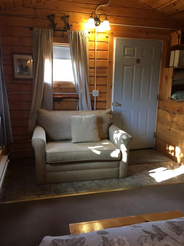 Earthsong Lodge photo 57