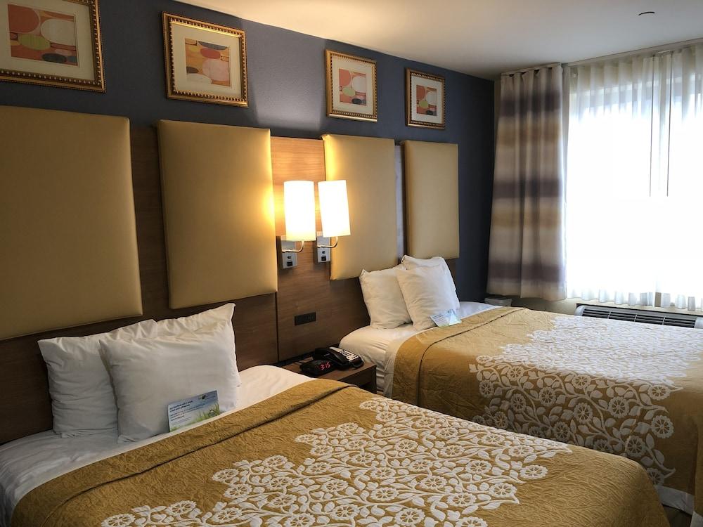 Days Inn by Wyndham Brooklyn photo 3