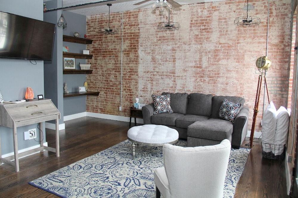 Urban Lofts photo 9