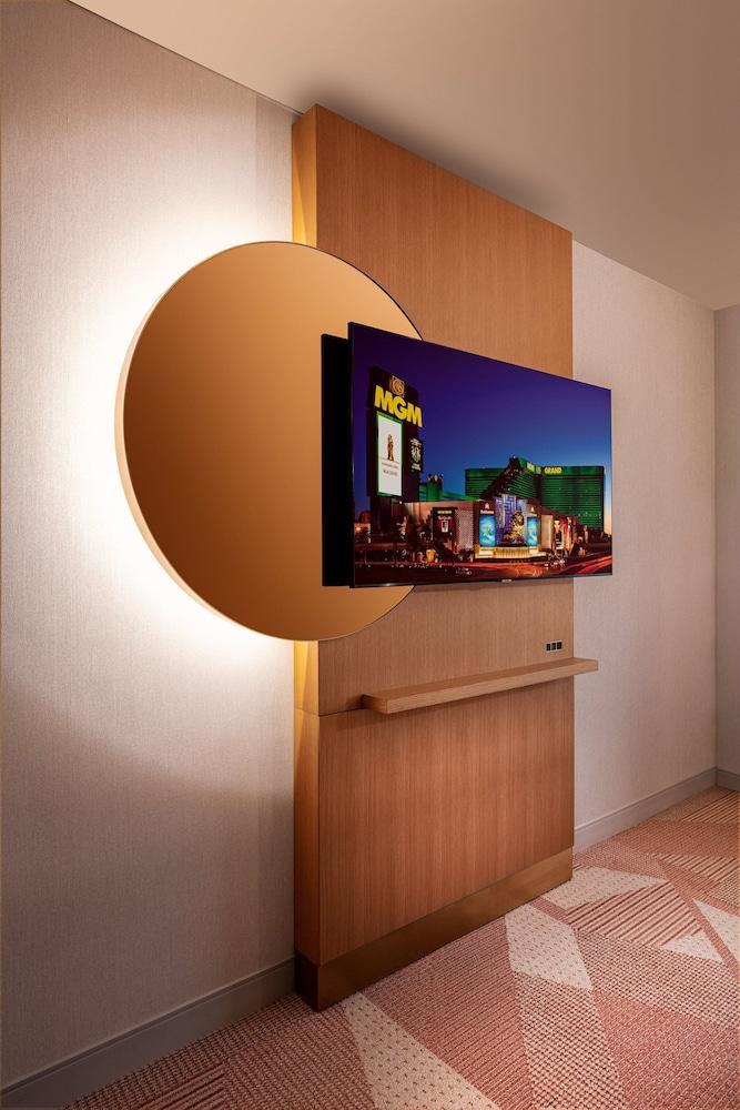 MGM Grand Hotel & Casino photo 98
