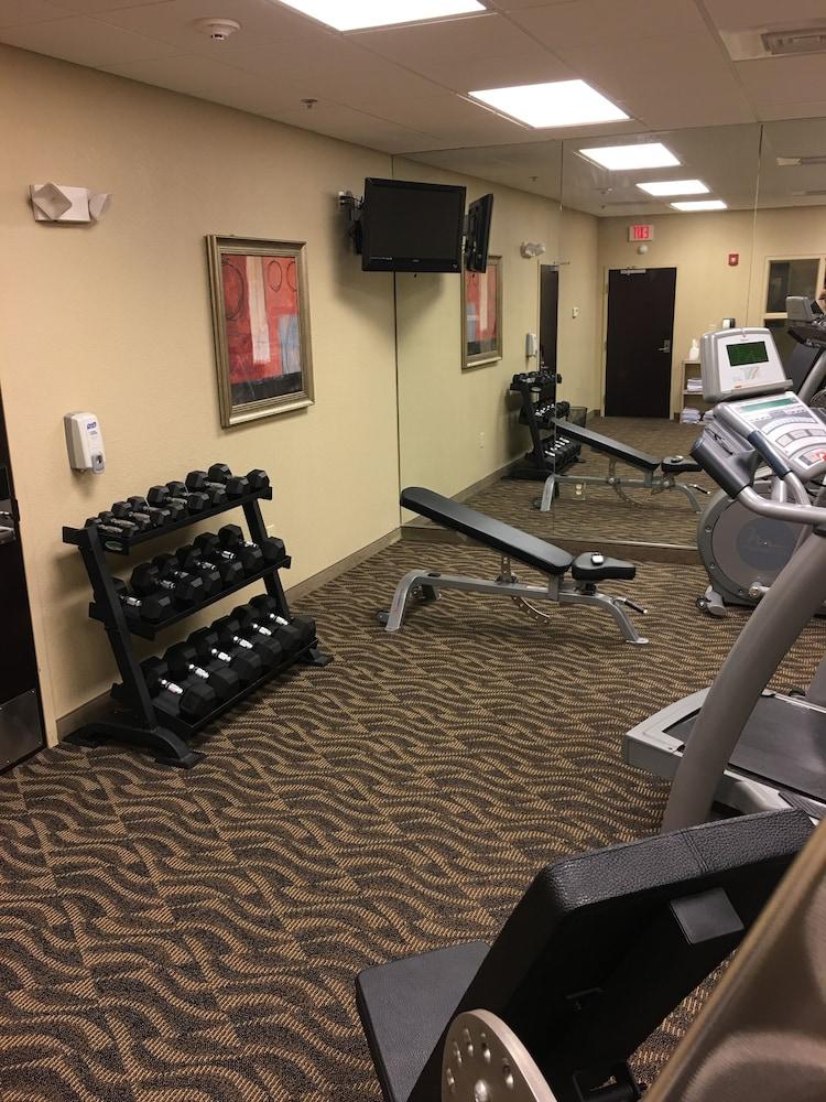 Comfort Inn Bentonville - Crystal Bridges photo 26
