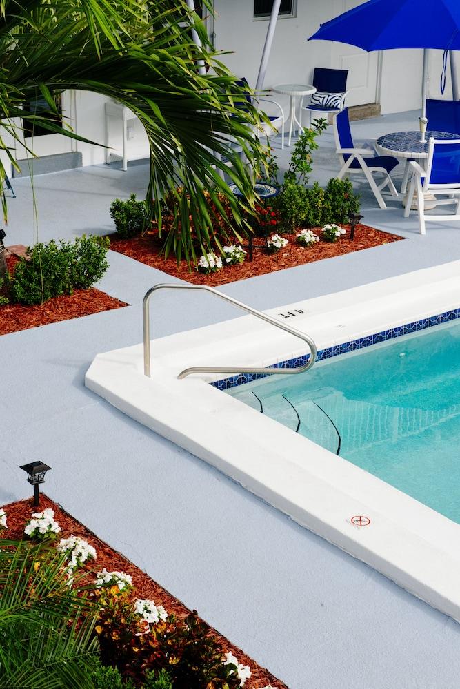 Sea Spray Inn photo 37