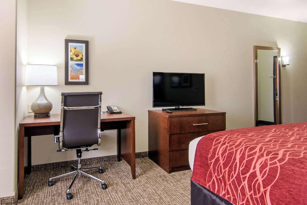 Comfort Inn & Suites Independence photo 13