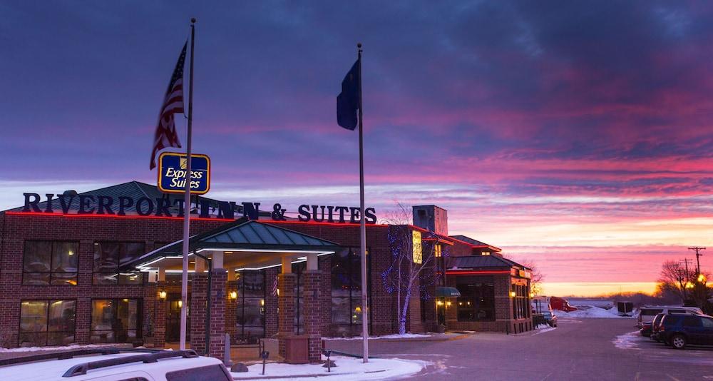 Express Suites Riverport Inn & Suites photo 23