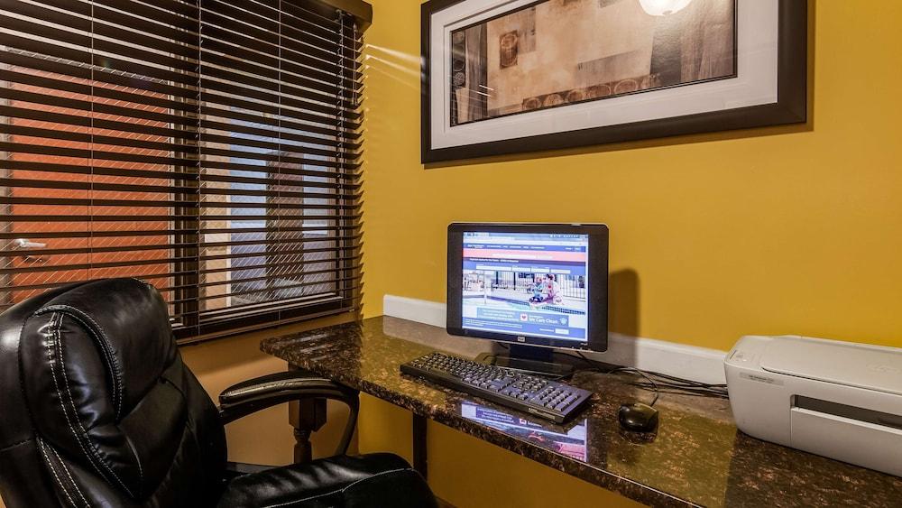 Best Western Rama Inn photo 33