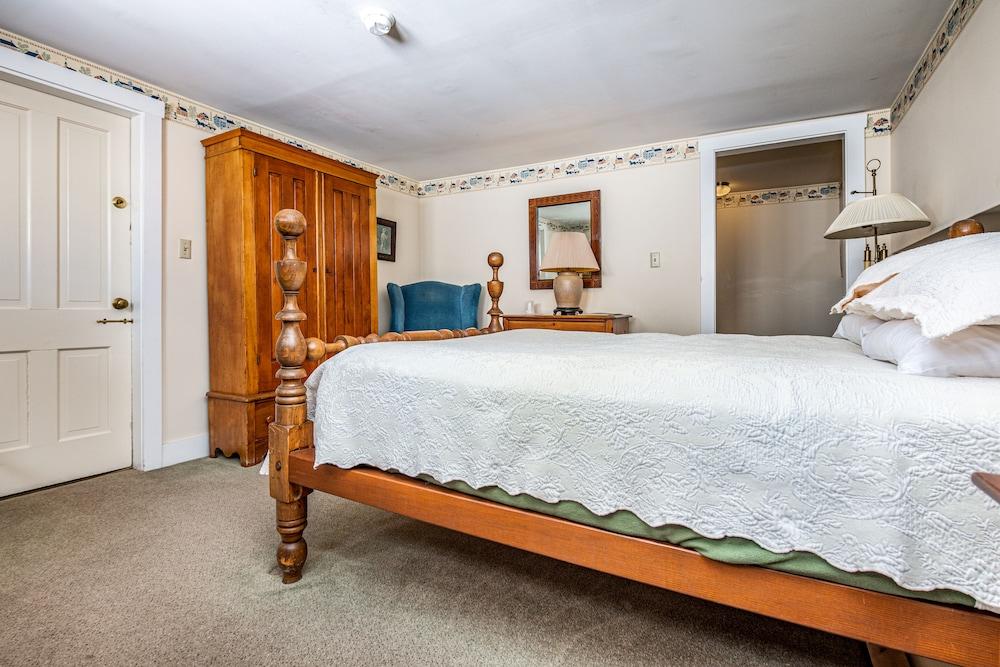 Wayside Inn photo 55