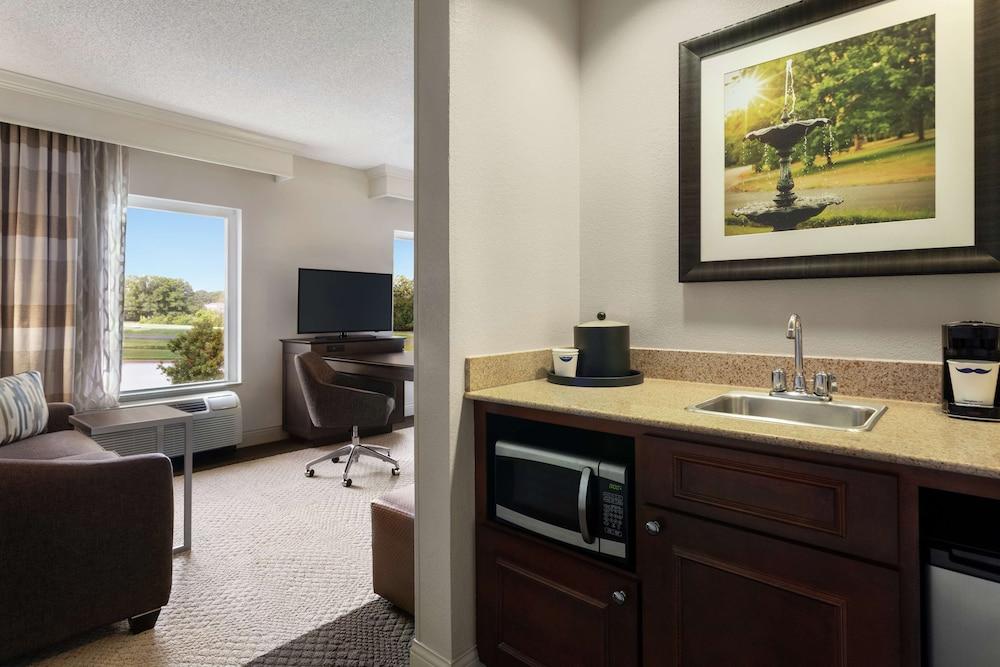 Hampton Inn & Suites Montgomery-EastChase photo 27