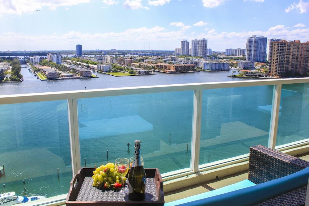 Best Holiday Suites photo 3