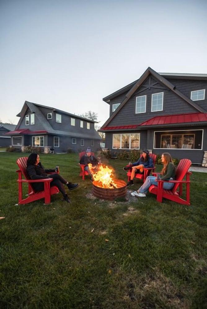 Quarterdeck Resort & Restaurant — hotel in Nisswa