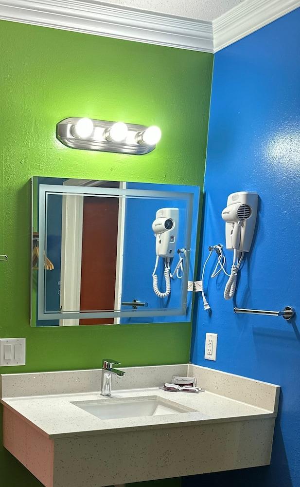 Amber Inn Motel Le Mars photo 48