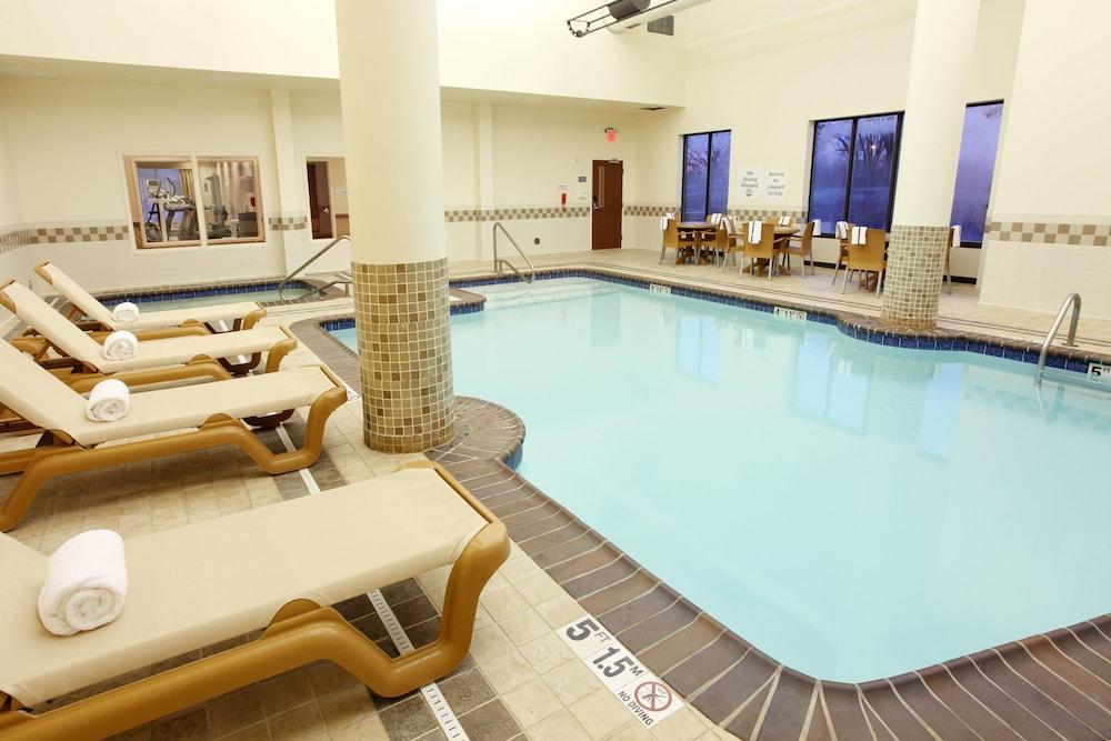 Holiday Inn Express Hotel & Suites Columbus Univ Area - Osu by IHG photo 63