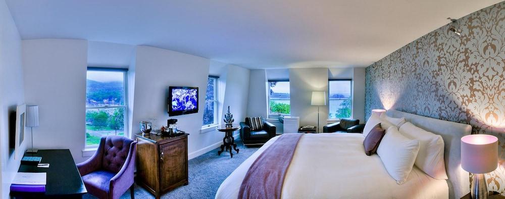 Camden Harbour Inn photo 10