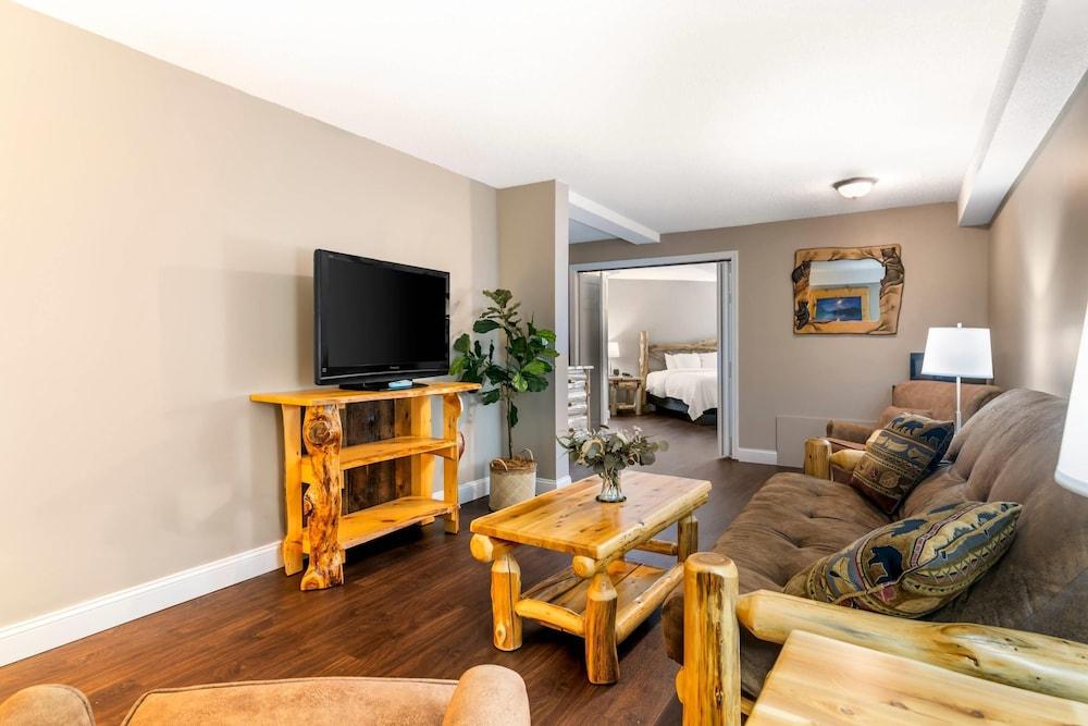 Black Bear Inn, an Ascend Collection Hotel photo 18