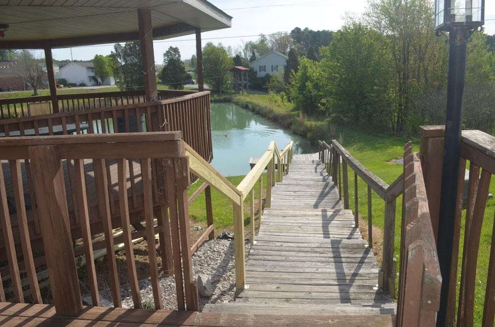Santas Lodge and Resort photo 22