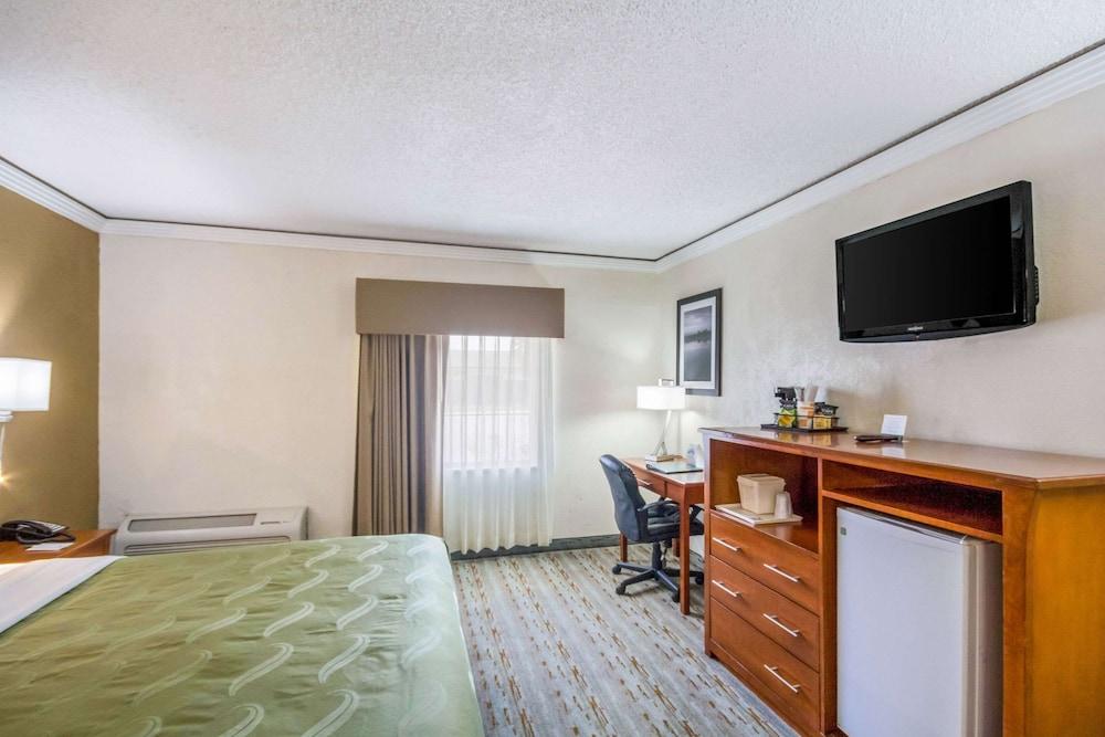 Quality Inn & Suites Kansas City - Independence I-70 East photo 15