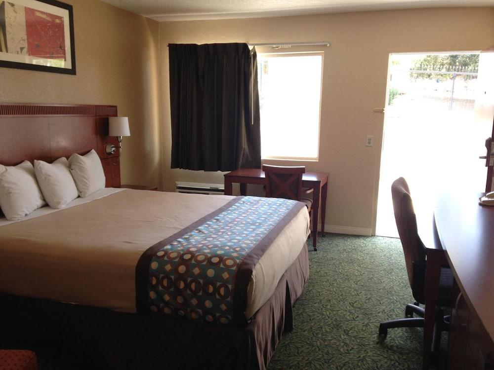 Escondido Lodge photo 16