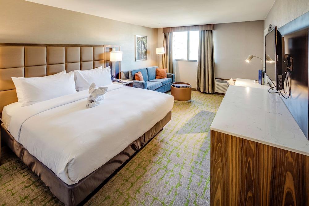 DoubleTree by Hilton Huntington photo 19