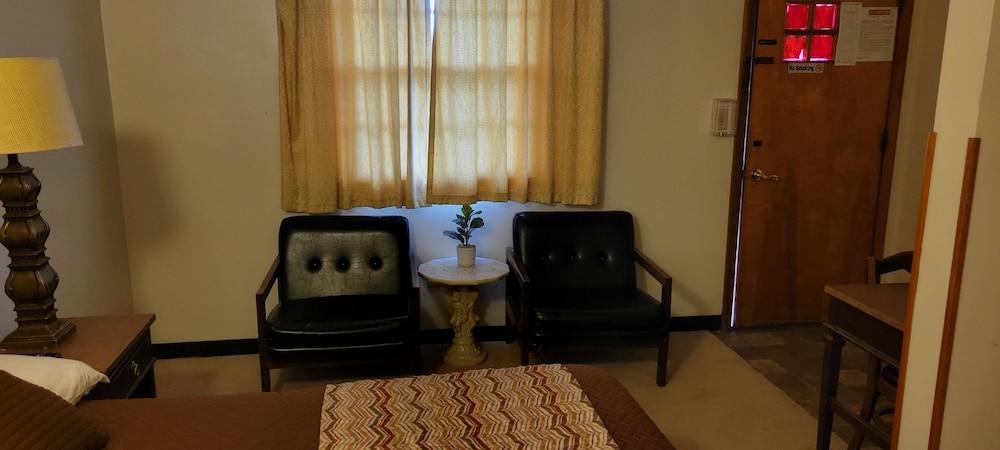 Amaris Inn photo 3