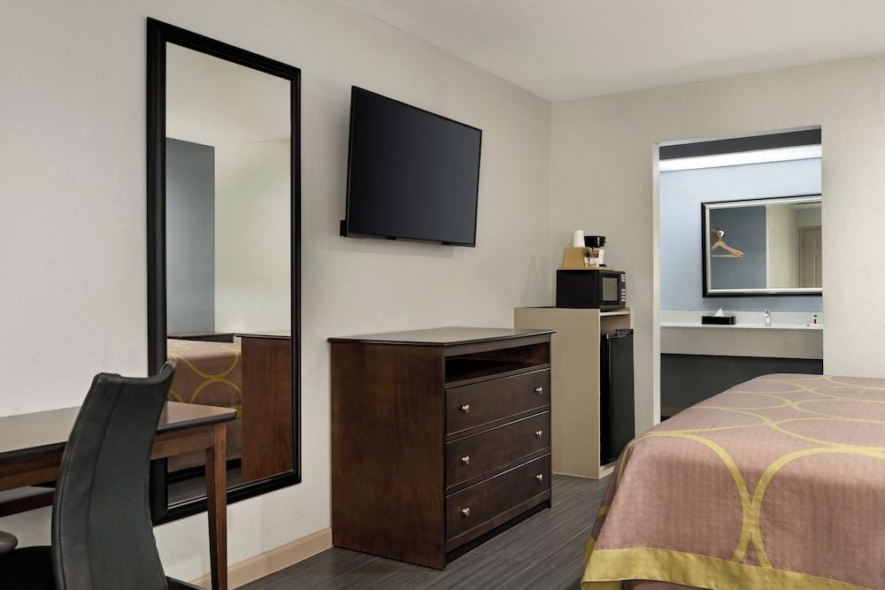 Crystal Inn Northeast Houston Downtown I-610 photo 15